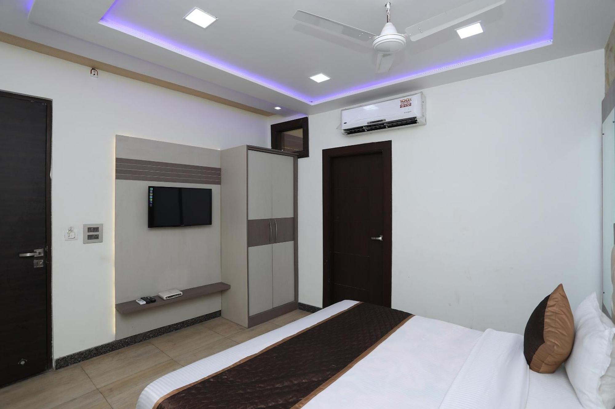 Oyo Hotel Vaishnavi Heritage Inn Agra  Dış mekan fotoğraf