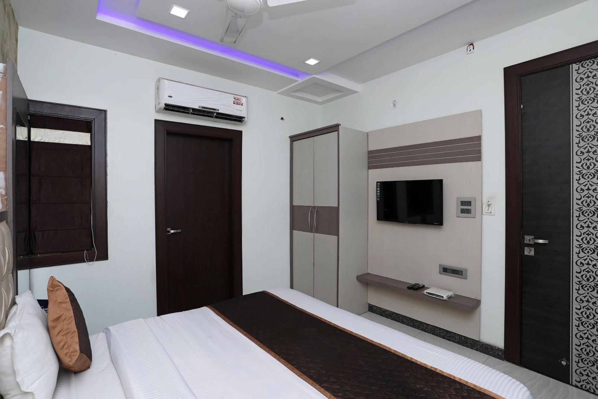 Oyo Hotel Vaishnavi Heritage Inn Agra  Dış mekan fotoğraf