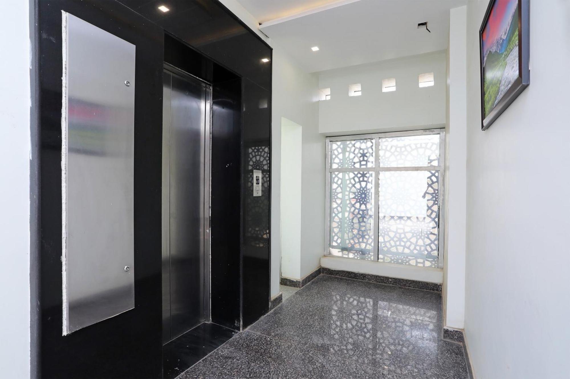 Oyo Hotel Vaishnavi Heritage Inn Agra  Dış mekan fotoğraf